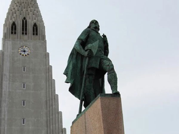 Leif Erikson Statue of the Norwegian explorer Leif Erikson.