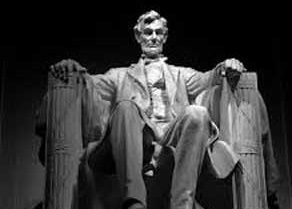 Statue of Abraham Lincoln in Washington DC
